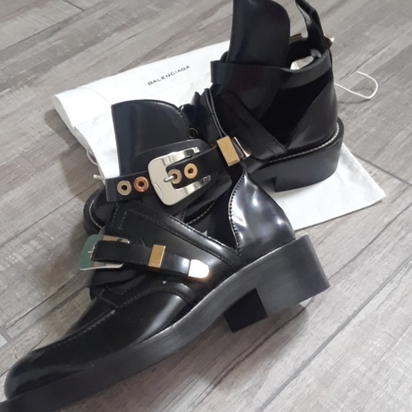 Balenciaga Shoes - BALENCIAGA...CEINTURE BOOTS..